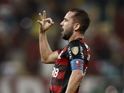 Gigante do futebol brasileiro atende exigências para fechar com Éverton Ribeiro, do Flamengo