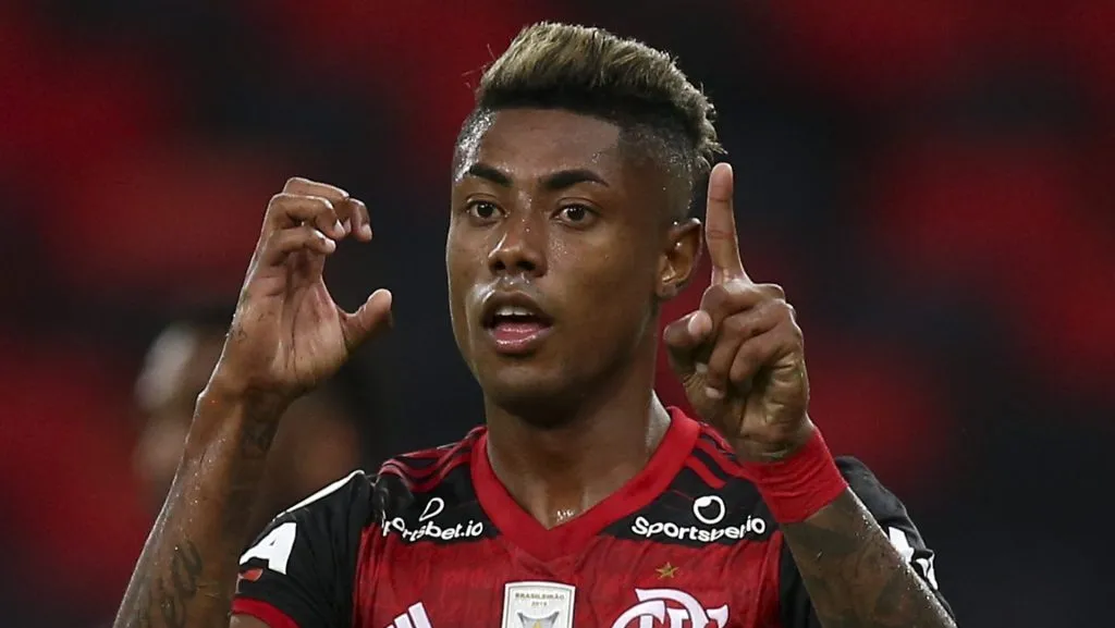 Bruno Henrique pede salário de R$ 2 milhões para fechar com gigante do futebol brasileiro