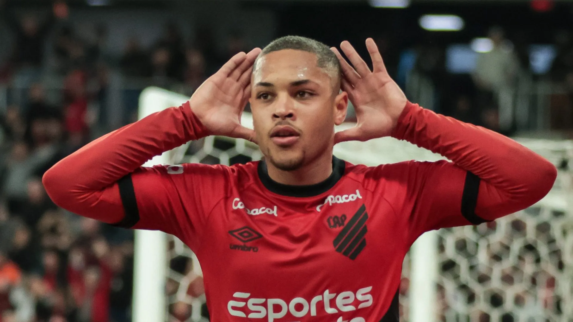 Foto: Robson Mafra/AGIF