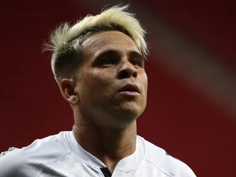 Soteldo se irrita e desafia comentarista para confronto: "Na TV é fácil falar"