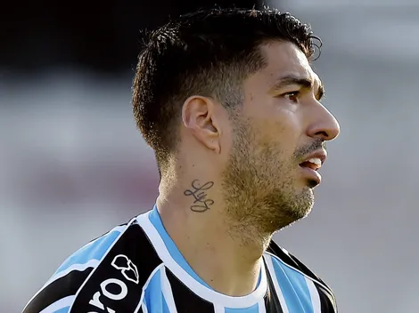 Suárez pega todos de surpresa e aponta o melhor zagueiro do futebol brasileiro