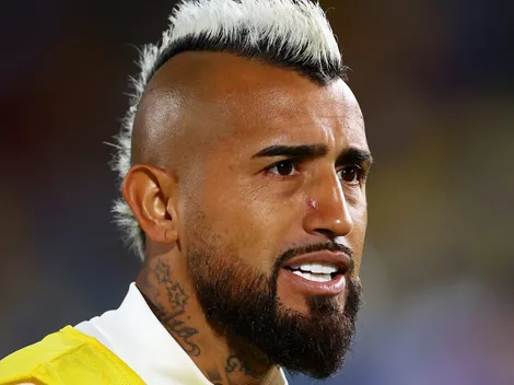 Vidal solta o verbo e dispara críticas contra treinador de gigante do futebol brasileiro