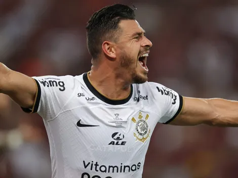 De saída do Corinthians, Giuliano se aproxima de gigante do futebol brasileiro