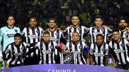 (Photo by Marcos Brindicci/Getty Images)