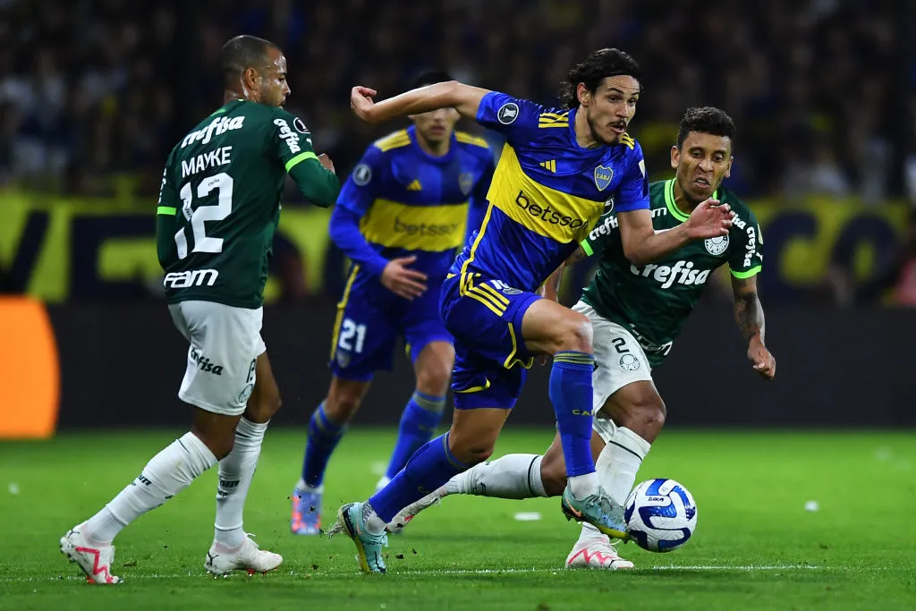 Cavani é o grande nome do ataque do Boca Juniors (Foto: Marcelo Endelli/Getty Images)