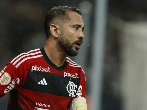 Everton Ribeiro tem futuro revelado para a próxima temporada