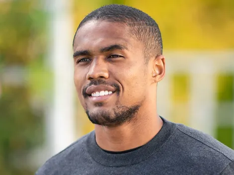 Douglas Costa aceita redução salarial para assinar com gigante da Serie A