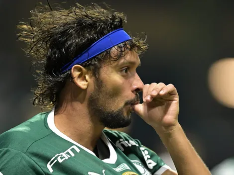 Gigante do Futebol Brasileiro sai na frente e pode fechar com Gustavo Scarpa