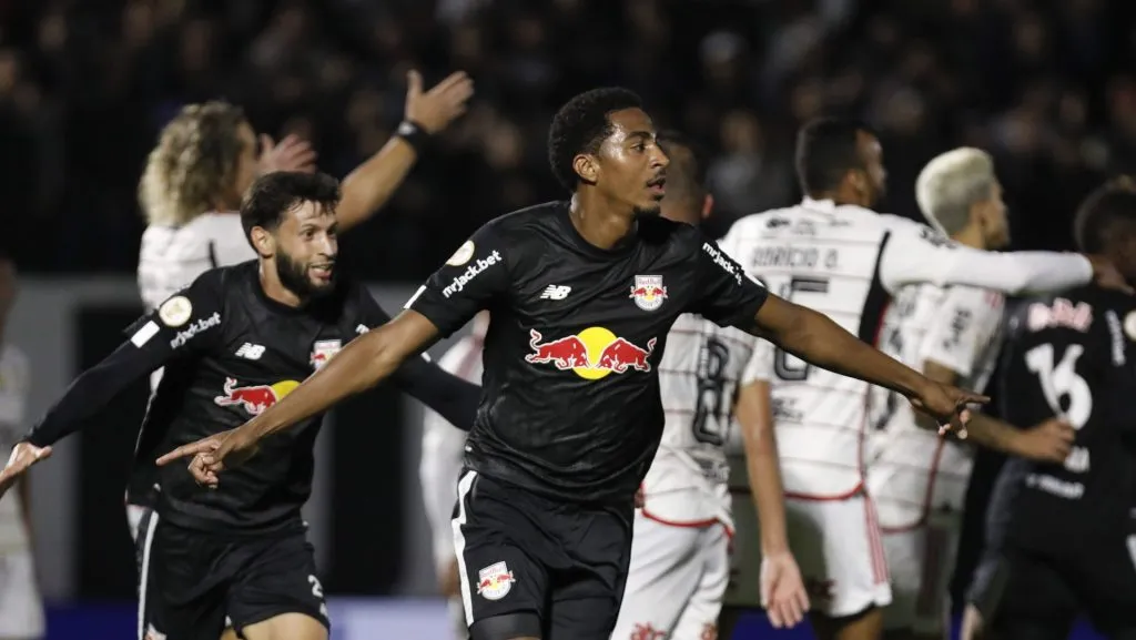 (Photo by Ricardo Moreira/Getty Images)