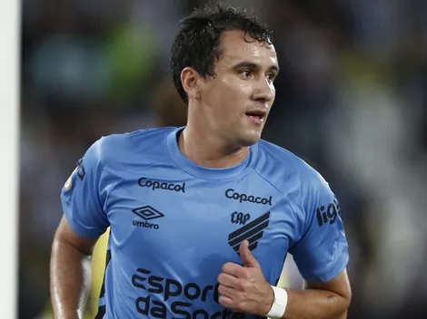 Gigante do futebol brasileiro pode fechar com o atacante Pablo, do Athletico Paranaense