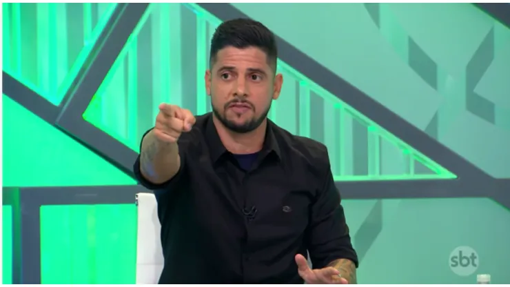 Cicinho (Foto: Reprodução/Arena SBT)