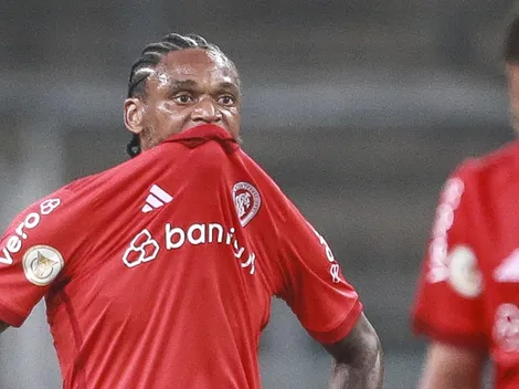 Internacional prepara saída de Luiz Adriano e quer contratar artilheiro do Brasileirão