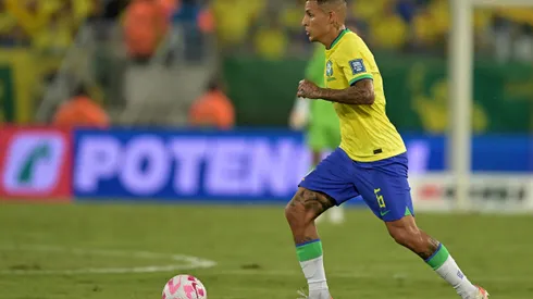 CUIABA, BRAZIL – OCTOBER 12: Guilherme Arana of Brazil runs with the ball during a FIFA World Cup 2026 Qualifier match between Colombia and Uruguay at Arena Pantanal on October 12, 2023 in Cuiaba, Brazil. (Photo by Pedro Vilela/Getty Images)
