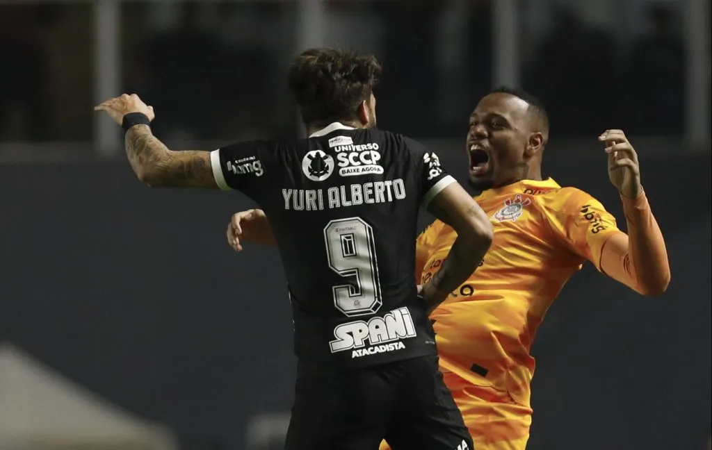 (Photo by Ricardo Moreira/Getty Images)