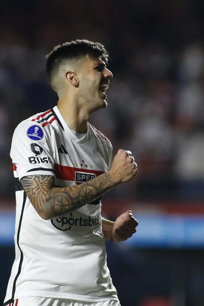 SAO PAULO, BRAZIL – AUGUST 31: Beraldo em ação pelo São Paulo (Photo by Miguel Schincariol/Getty Images)