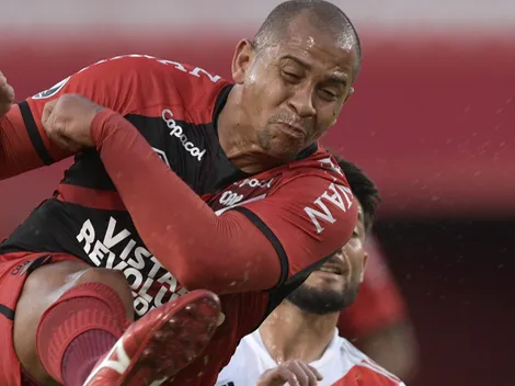 Walter é sincero e revela vergonha após ter jogado em clube