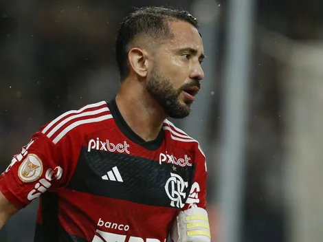 Gigante do futebol brasileiro avança pela contratação do meia Éverton Ribeiro, do Flamengo