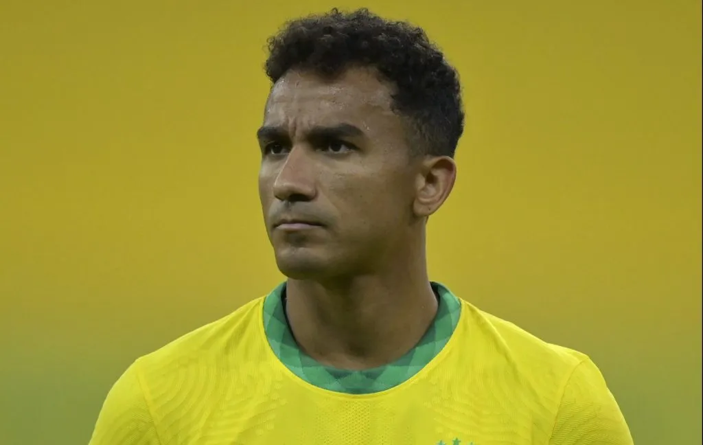 Gigante do futebol brasileiro prepara investida pelo lateral Danilo, da Juventus