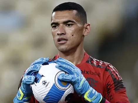 Goleiro Santos vira prioridade em gigante do futebol brasileiro e pode deixar o Flamengo