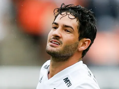Gigante do futebol brasileiro quer anunciar Alexandre Pato, do São Paulo