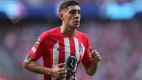 Nahuel Molina em jogo do Atlético de Madrid. Foto: Gonzalo Arroyo Moreno/Getty Images