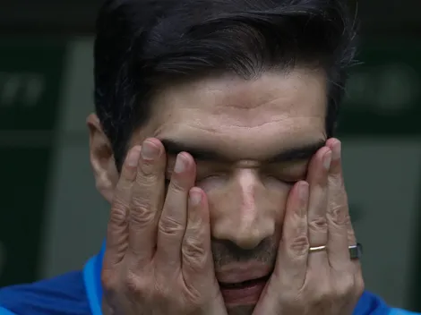 Palmeiras de mãos atadas, PIX e tchau: Al Sadd topa pagar multa para levar Abel Ferreira