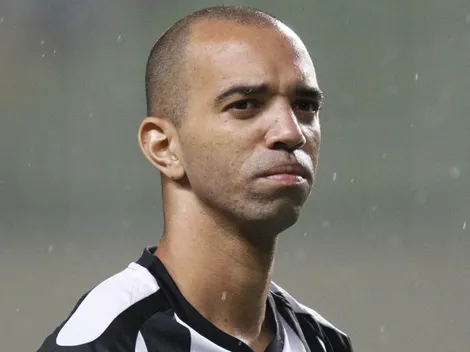 Clube brasileiro acerta a contratação do atacante Diego Tardelli, ex-Galo