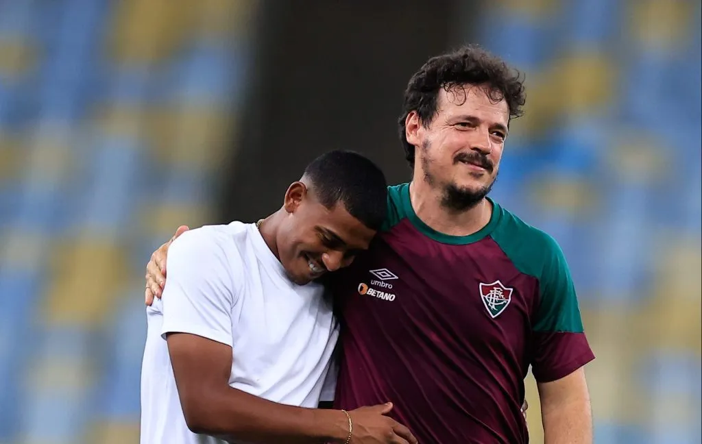 “Não favorece o jogo…”: Fernando Diniz solta o verbo, é sincero e agita a web com declaração envolvendo rival (Photo by Buda Mendes/Getty Images)