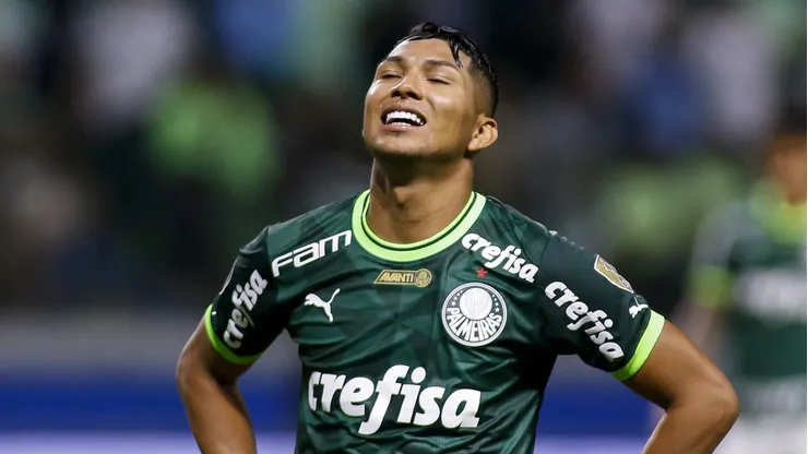 Palmeiras quer ex-Fla para vaga de Rony. (Photo by Miguel Schincariol/Getty Images)