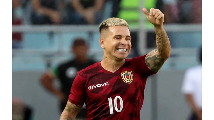 Soteldo sinaliza positivo para trocar o Santos por novo clube. (Photo by Edilzon Gamez/Getty Images)