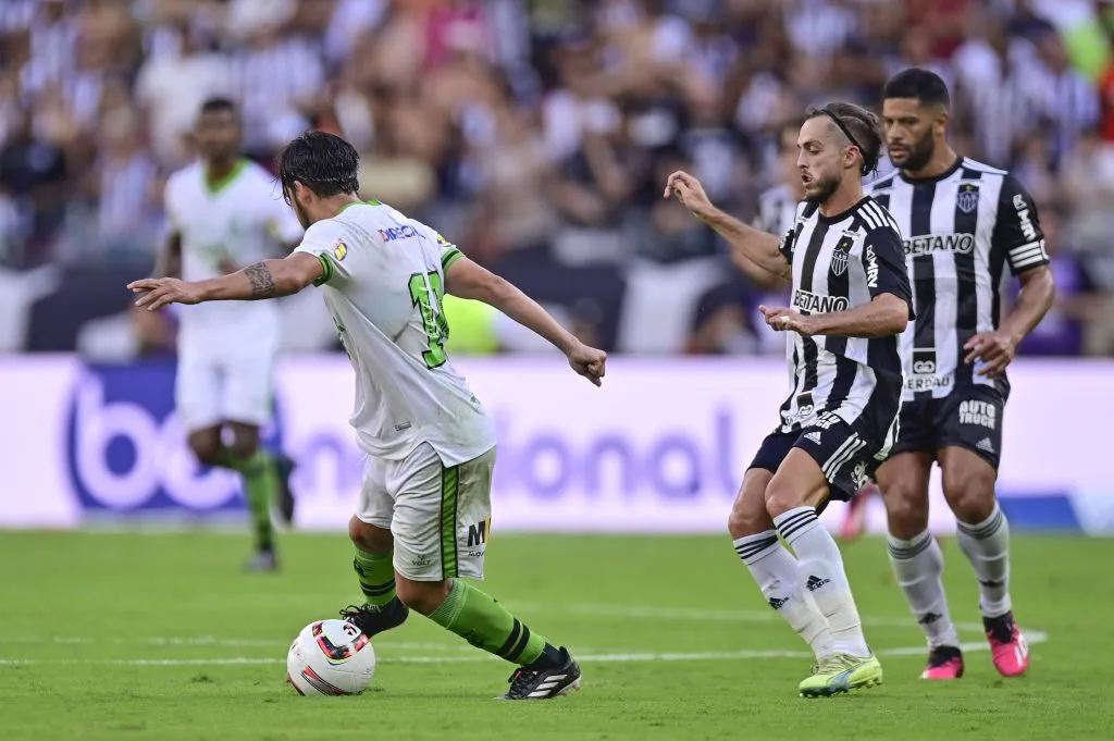 Jogadores durante partida entre Atlético e América válida pela 7ª rodada do Campeonato Mineiro 2023 – realizada no estádio Mineirão na tarde deste sábado. Foto: Mourão Panda / América