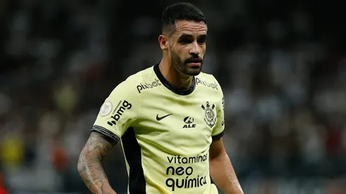 Renato Augusto ganha força para assinar com clube inesperado no Brasil (Photo by Ricardo Moreira/Getty Images)