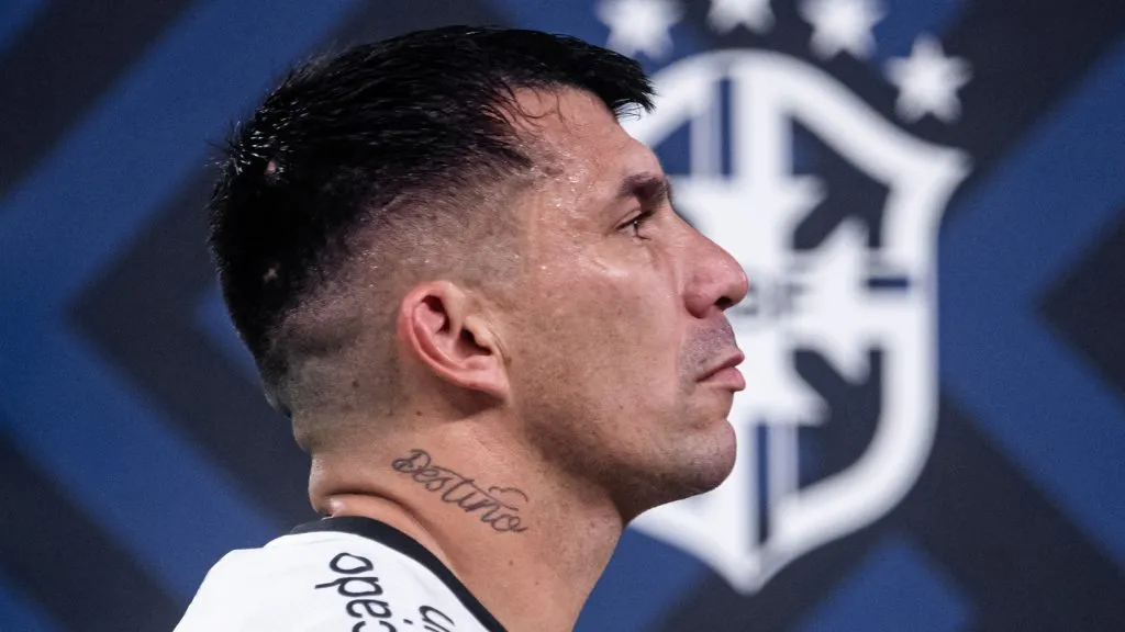 Medel espera novidades no elenco do Vasco (Foto: Leandro Amorim/Vasco/Divulgação)