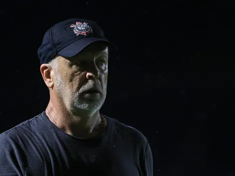 Mano encerra silêncio sobre futuro de joia que vale + de R$ 130 milhões no Corinthians