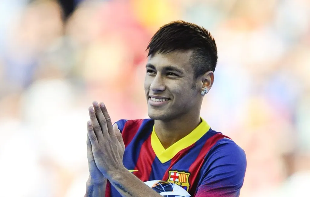 Maior da história do Brasil, R$481 milhões! Manchester United quer superar recorde de Neymar e fechar com joia de campeão brasileiro (Photo by David Ramos/Getty Images)