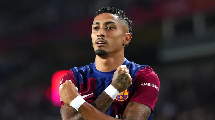 Gigante de olho, R$271 milhões: Barcelona pode receber oferta surpreendente e Raphinha se aproxima de retorno na Premier League (Photo by Alex Caparros/Getty Images)