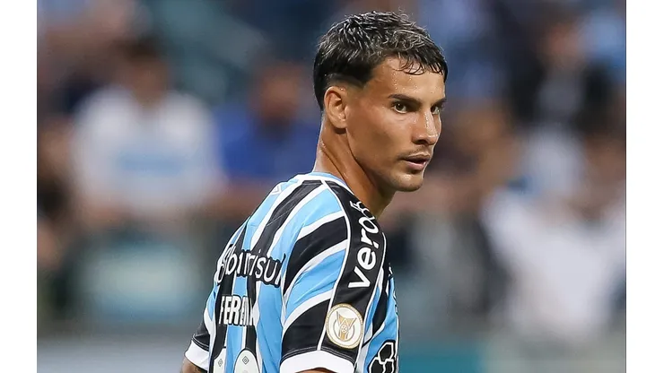 Campeão brasileiro quer dar chapéu no São Paulo e anunciar Ferreirinha (Photo by Pedro H. Tesch/Getty Images)