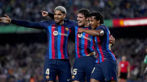 R$375 Milhões! Barcelona pode perder um de seus principais nomes para o 'rival' Bayern de Munique (Photo by Alex Caparros/Getty Images)