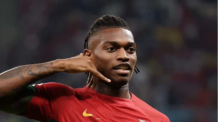 Dois rivais da Premier League de olho, R$800 Milhões! Rafael Leão pode deixar o Milan e um dos maiores acordos da história (Photo by Buda Mendes/Getty Images)