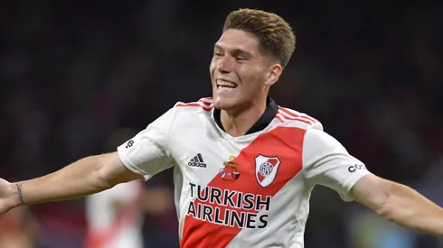 Clube quer dar chapéu no Flamengo por Rollheiser. (Photo by Hernan Cortez/Getty Images)