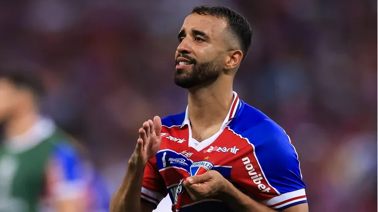 Caio Alexandre está em vias de ser anunciado pelo seu novo clube. (Photo by Buda Mendes/Getty Images)