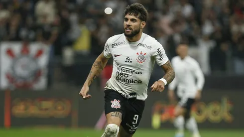 Parceiro de Yuri é detonado. (Photo by Ricardo Moreira/Getty Images)