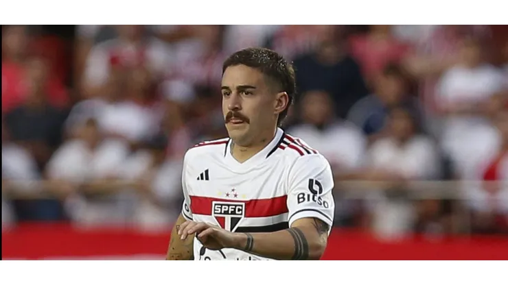 Neves pode ir para rival do São Paulo. (Photo by Ricardo Moreira/Getty Images)