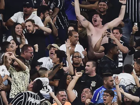 Após sofrer goleada histórica, torcida do Corinthians se revolta e invade o campo
