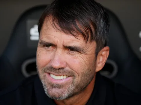 Coudet fica sabendo de notícia vazada de última hora no Inter e sorri à toa