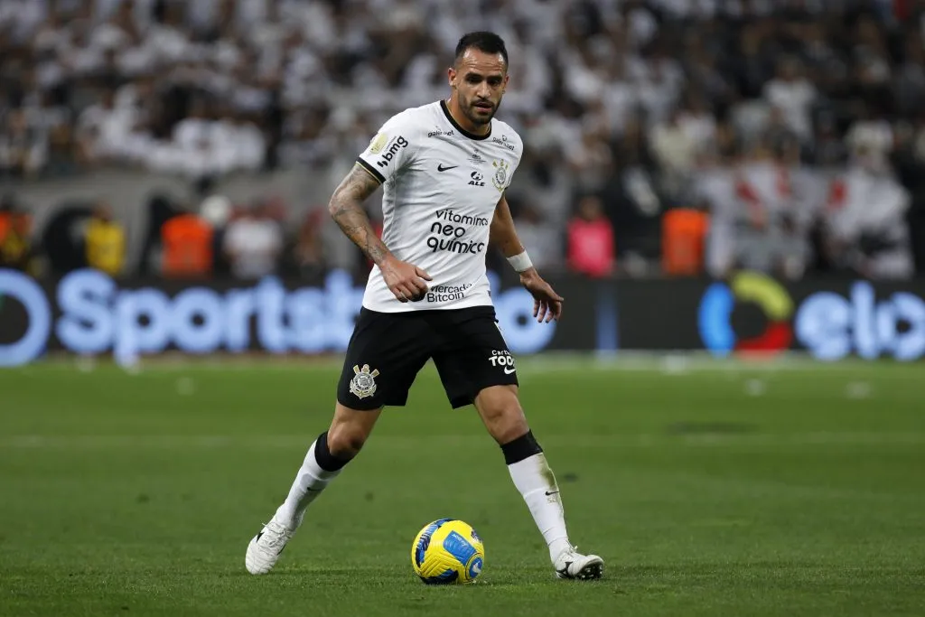 Renato Augusto em ação pelo Corinthians. (Photo by Ricardo Moreira/Getty Images)