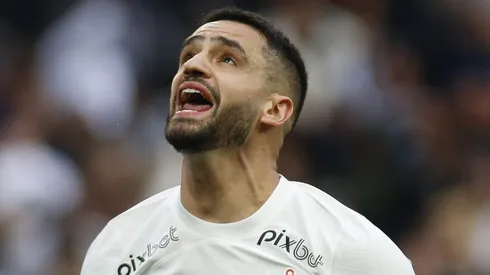 Renato Augusto estaria acertado com outro clube. (Photo by Miguel Schincariol/Getty Images)