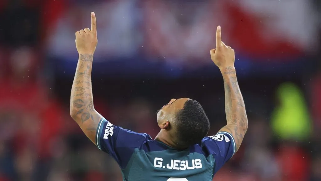 R$400 Milhões: Gabriel Jesus entra no radar de campeão da Champions e pode fazer dupla com ‘parça’ de Seleção Brasileira (Photo by Fran Santiago/Getty Images)