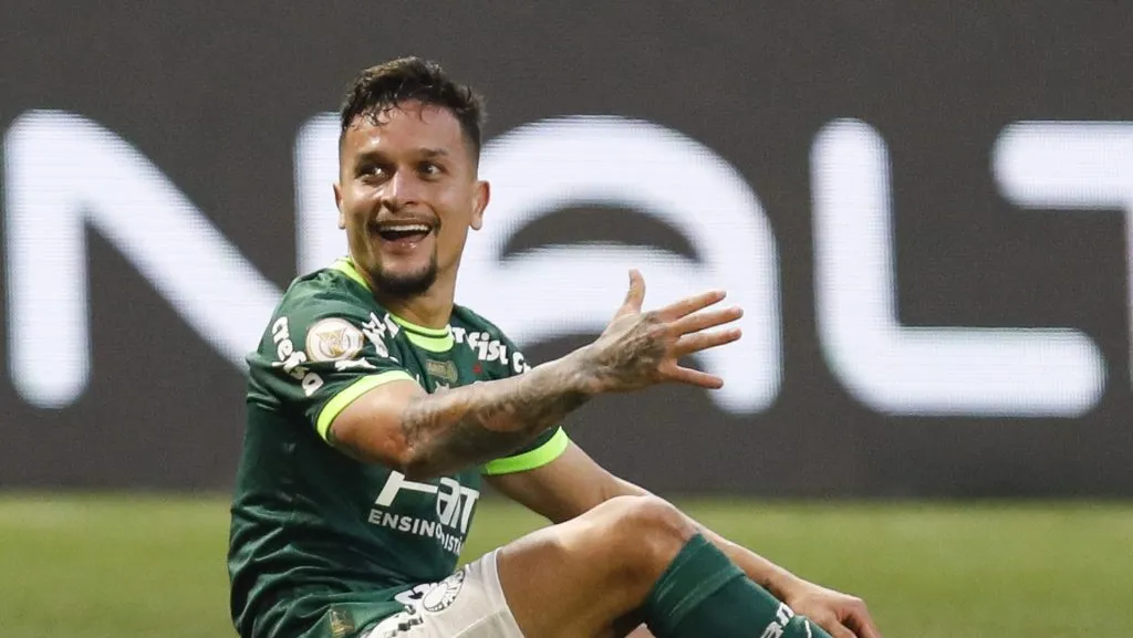 Leila não quer vender barato! Palmeiras define valor para vender Artur; Zenit também monitora campeão da Libertadores (Photo by Ricardo Moreira/Getty Images)