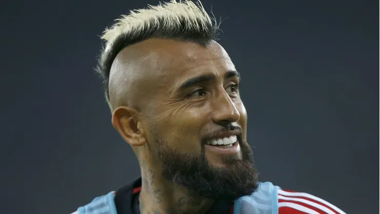 Vidal é procurado por campeão da Libertadores e dá sinal positivo (Photo by Wagner Meier/Getty Images)